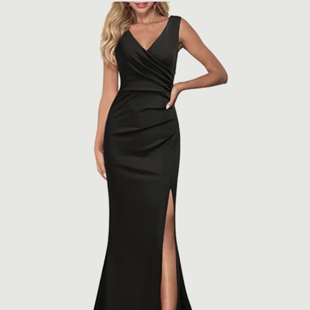 Women Sleeveless V Neck Split Long Black Dress - Picture 1 of 4